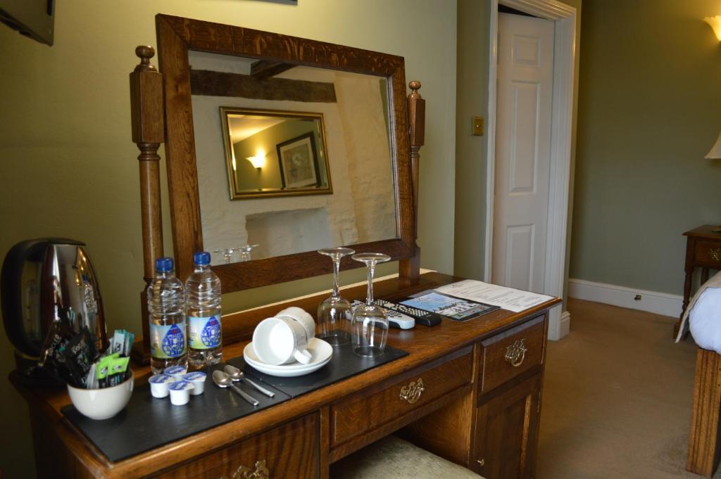 Brigands Inn Mallwyd Номер фото